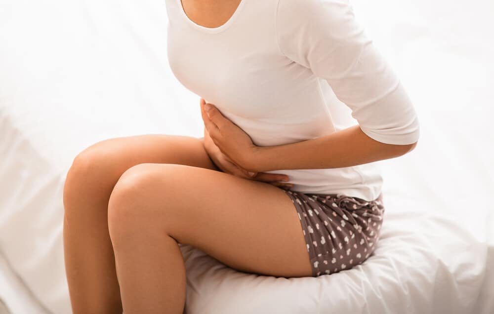 Ăn quá nhanh dễ gây đầy hơi, chướng bụng