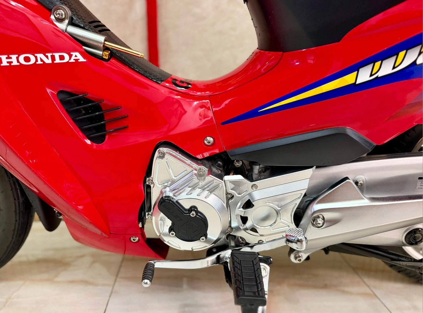 18-1789702511-honda-wave-125-doi-2005-duoc-do-hon-500-trieu-rao-ban-600-trieu-dong