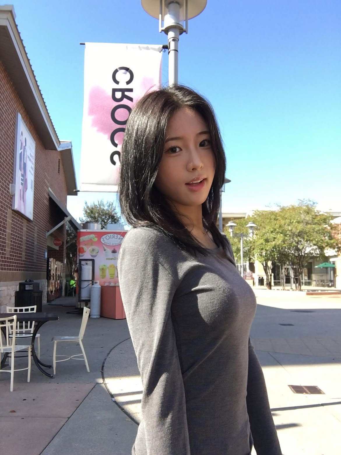 19-1789791031-nhan-sac-nhu-idol-kpop-nu-kiem-thu-han-quoc-20-tuoi-da-vo-dich-world-cup