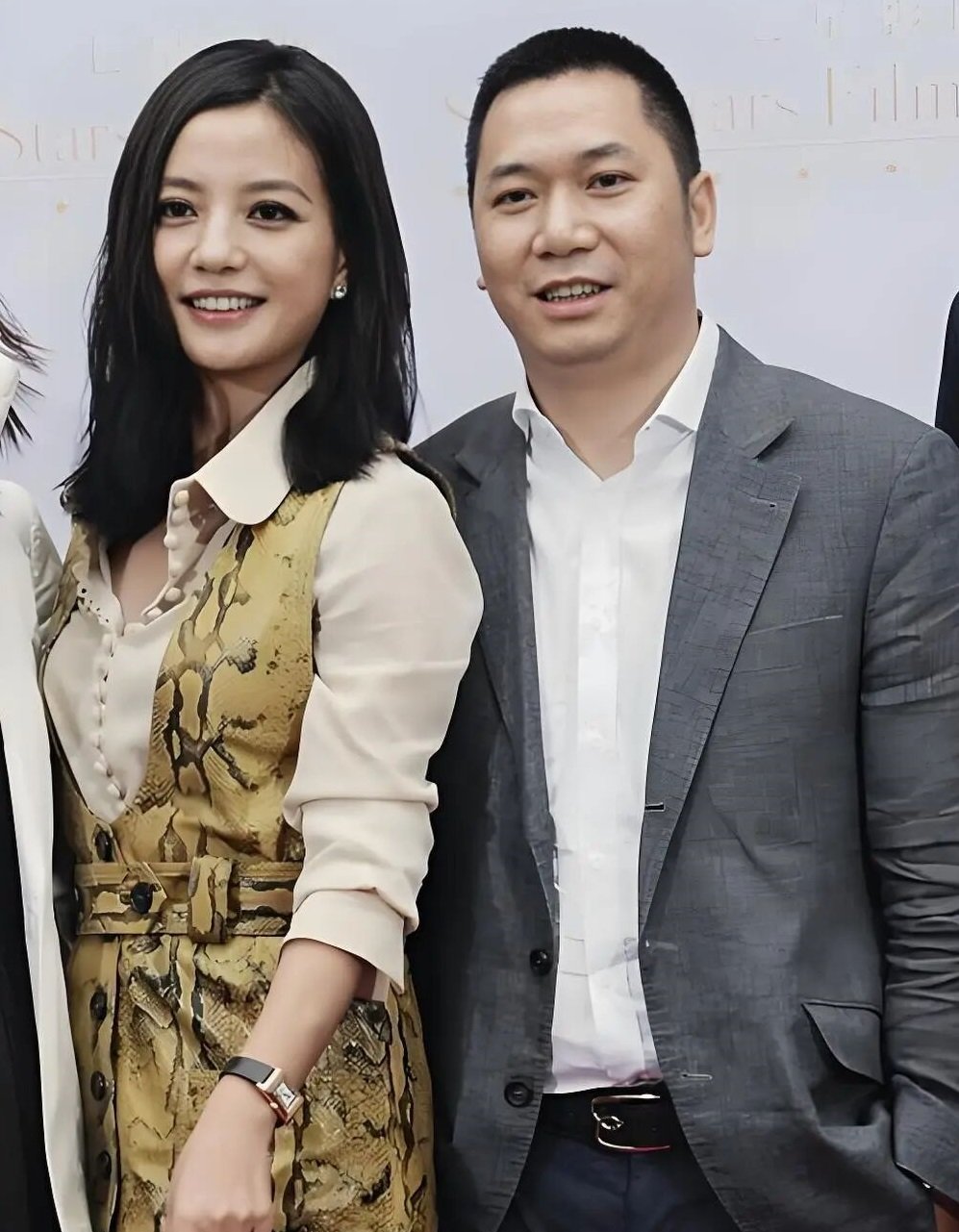 20-1789892573-trieu-vy-sau-5-nam-bi-phong-sat-tu-dinh-cao-danh-vong-den-cuoc-song-chat-vat-vi-no-nan