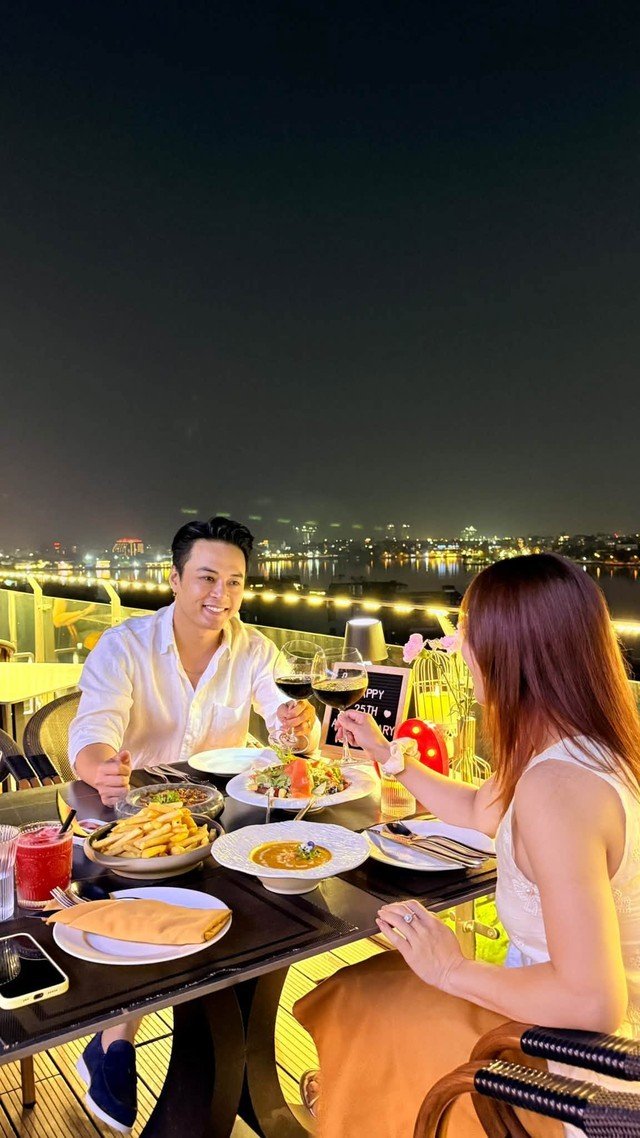 Hồng Đăng ở tuổi 42 nhắn gửi vợ: 'Cảm ơn em đã luôn bên anh' - Ảnh 1.
