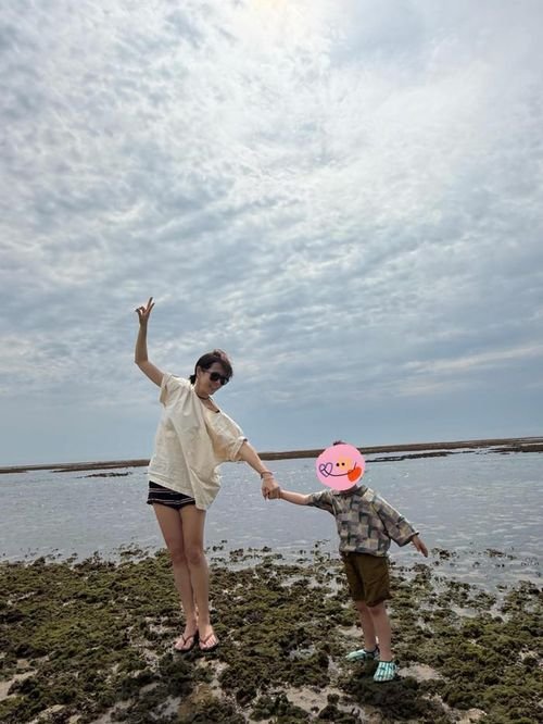 23-1790132491-son-ye-jin-nuoi-tam-o-nha-de-chieu-con-trai