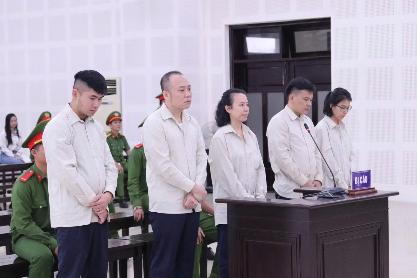 24-1790245072-da-nang-xet-xu-vu-an-gfdi-lua-dao-hon-2400-ty-dong-phai-ket-noi-2-diem-cau-cho-hon-8600-nguoi-du
