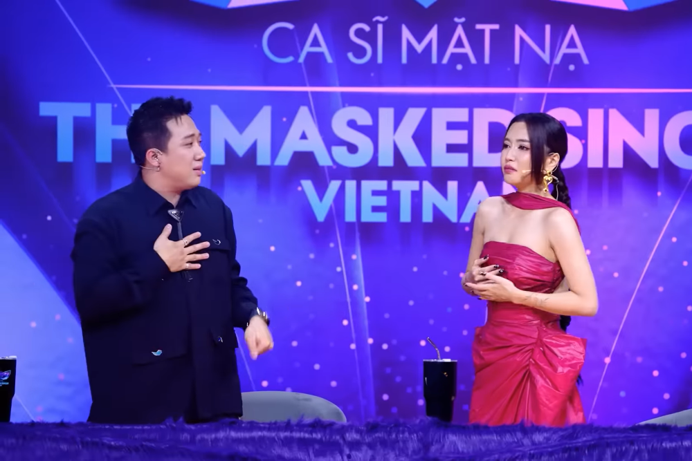 26-1790386485-ngo-kien-huy-tai-xuat-dan-dat-ca-si-mat-na-2026-bich-phuong-hoi-ngo-cung-tran-thanh