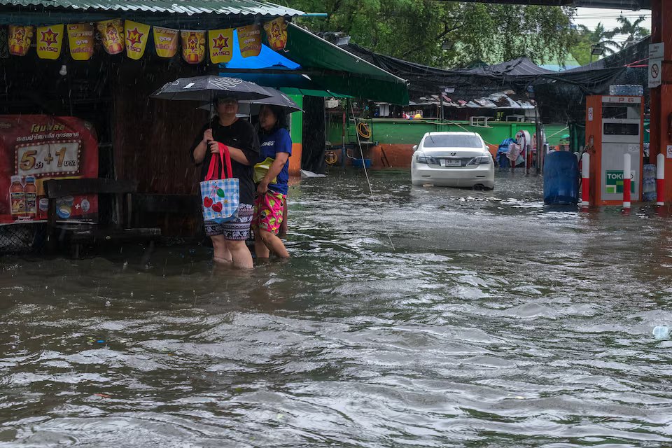 26-1790420856-bangkok-tuyen-bo-tinh-trang-tham-hoa-canh-tuong-kho-tin-trong-nhung-ngay-qua