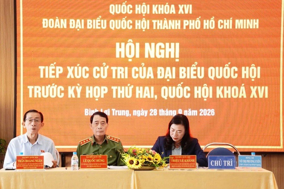 28-1790604106-thu-truong-bo-cong-an-se-lam-ro-va-cong-khai-trach-nhiem-trong-vu-thieu-sgk