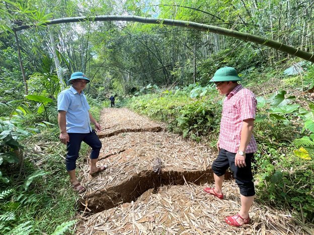 29-1790666482-vet-nut-dai-hon-1km-de-doa-hang-chuc-ho-dan-truong-hoc-o-thanh-hoa
