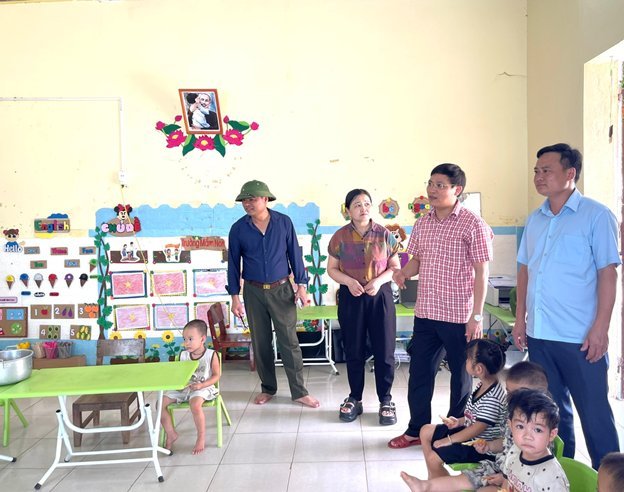 29-1790666482-vet-nut-dai-hon-1km-de-doa-hang-chuc-ho-dan-truong-hoc-o-thanh-hoa