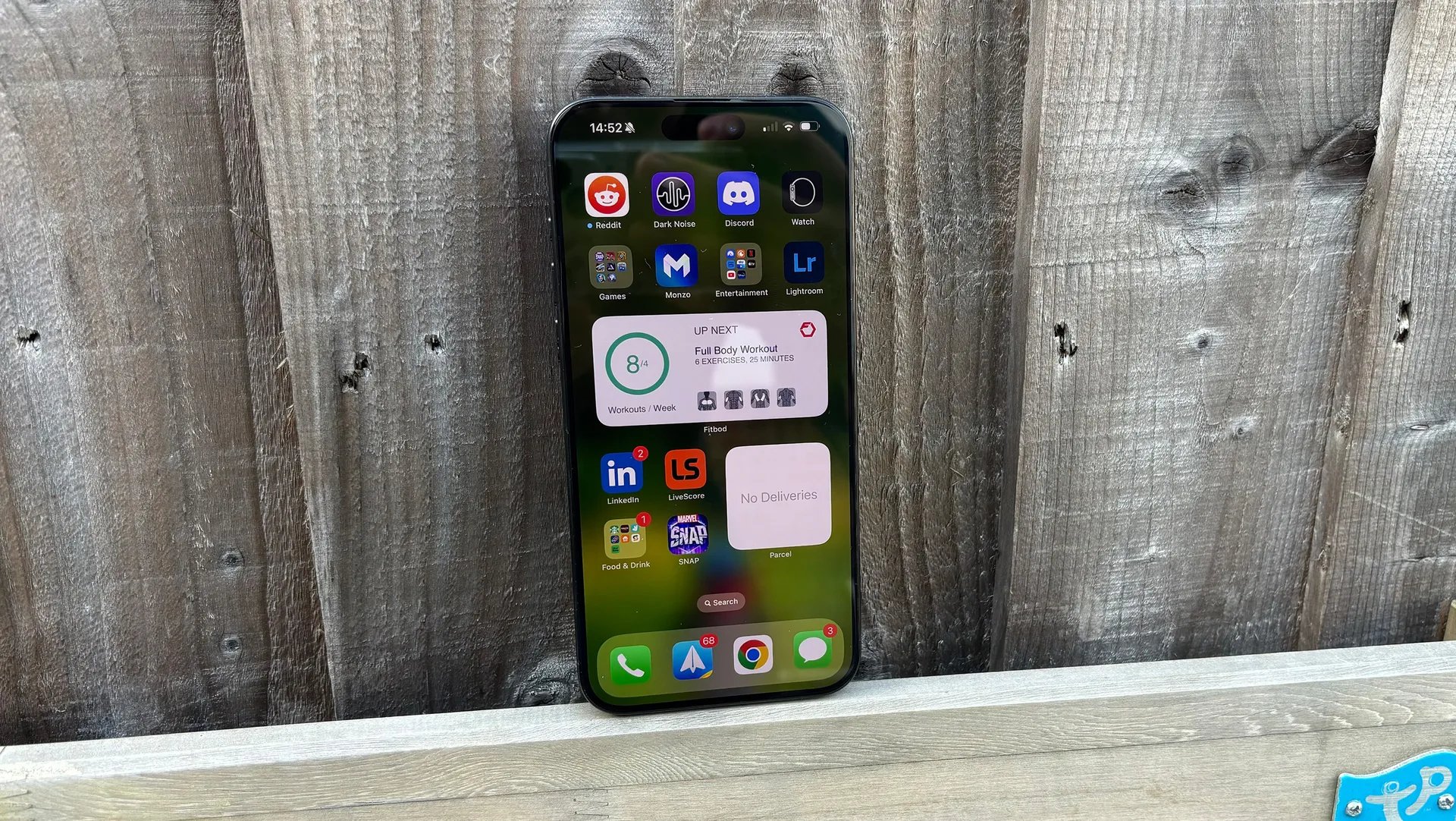 29-1790669769-3-mau-iphone-cu-giam-gia-sau-khi-iphone-18-pro-max-ra-mat