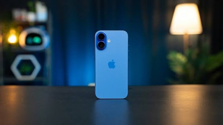 30-1790753469-mot-mau-iphone-quen-thuoc-sap-bien-mat-hoan-toan-khoi-cac-ke-hang-chinh-hang-tai-viet-nam