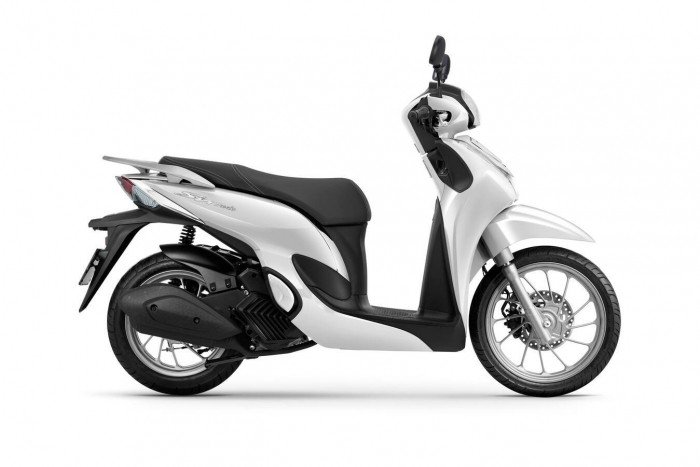 30-1790760542-honda-sh-mode-125-ra-mat-phien-ban-2027-thiet-ke-dep-hon-sh-125i-gia-82-trieu-dong