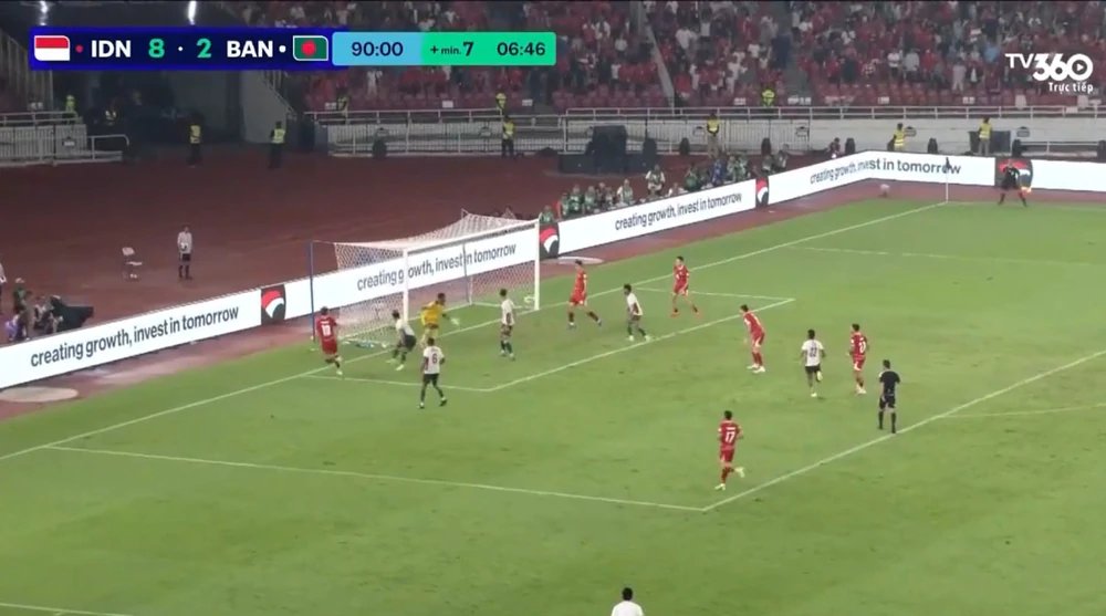 02-1790906205-doc-la-fifa-asean-cup-trong-tai-keo-dai-bu-gio-them-5-phut-vua-du-de-indonesia-giat-ve-chung-ket