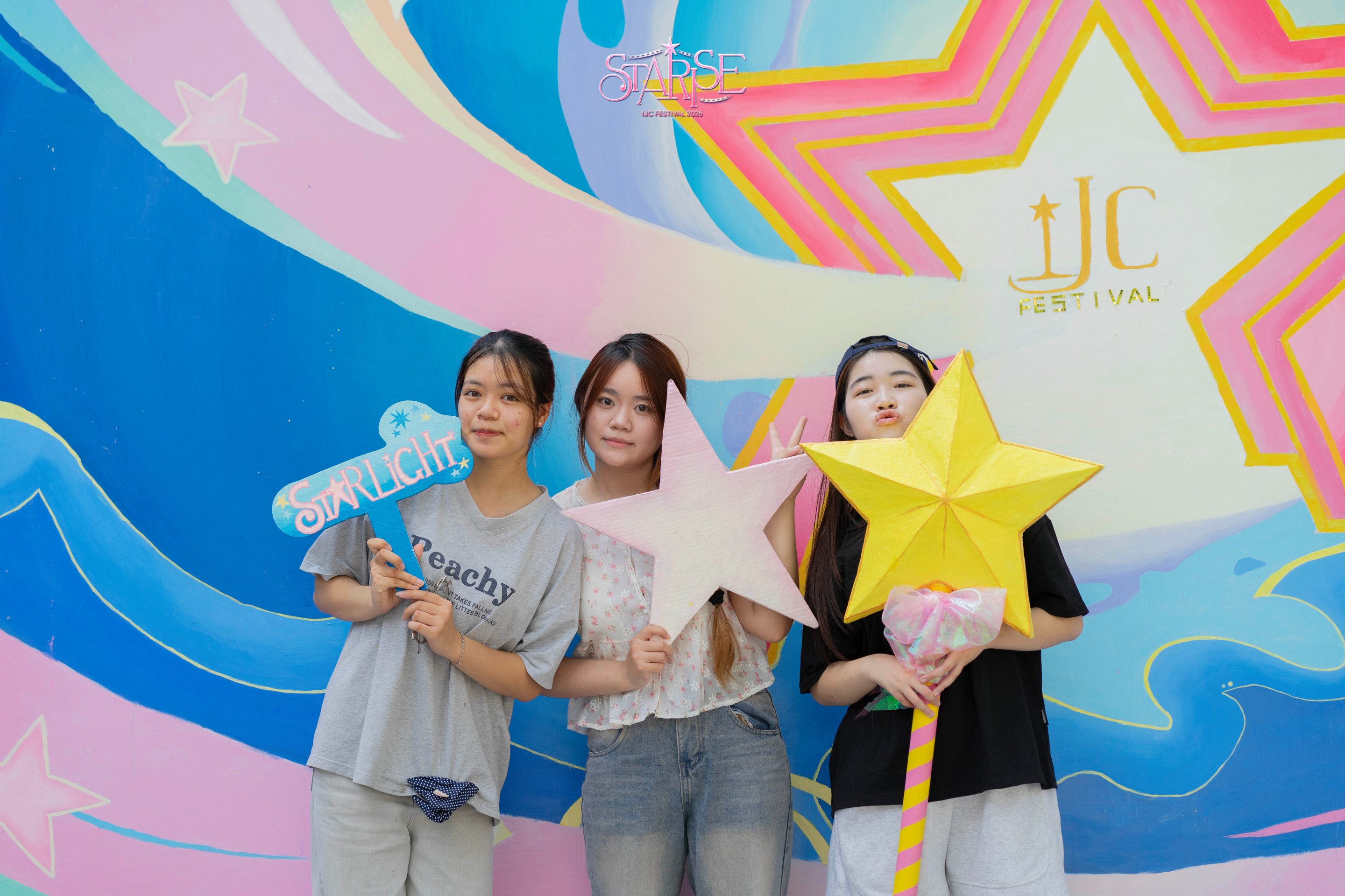 03-1791017918-kham-pha-toa-do-song-ao-cua-sinh-vien-truong-bao-tai-ijc-festival-2026-starise