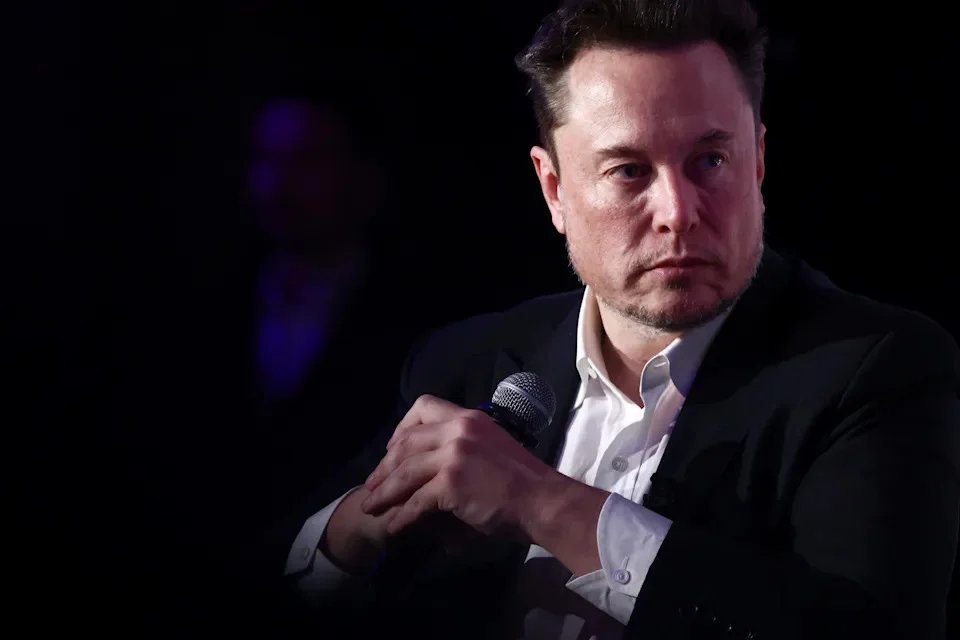 05-1791192507-mot-ngay-khac-thuong-cua-elon-musk-ngu-6-tieng-bo-bua-trua-va-lam-viec-xuyen-dem