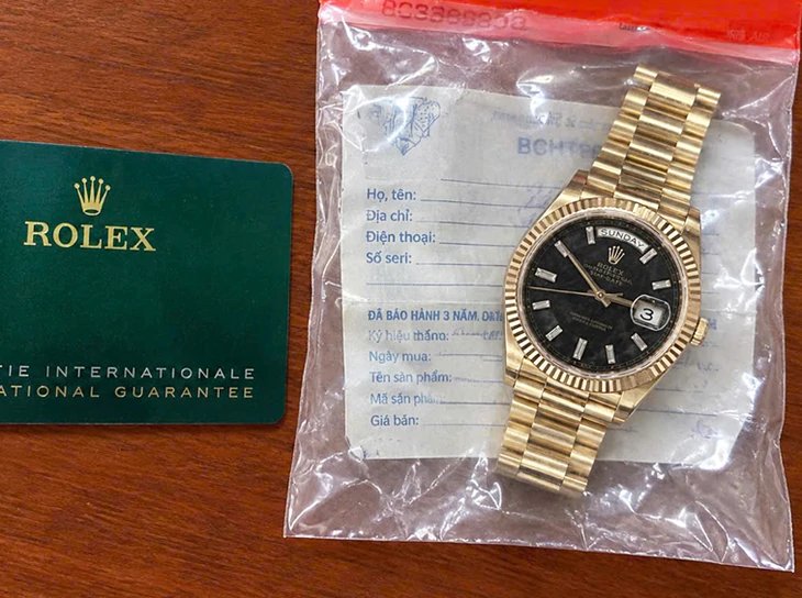 06-1791255188-dot-nhap-ban-cong-luc-ban-dang-ngu-say-nguoi-dan-ong-trom-dong-ho-rolex-hon-17-ty-dong-de-tra-no