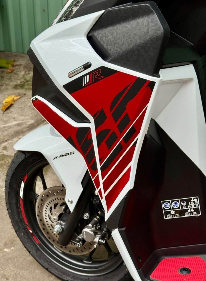 07-1791364651-honda-ra-mat-xe-tay-ga-moi-da-ve-dai-ly-viet-nam-gia-rat-hap-dan