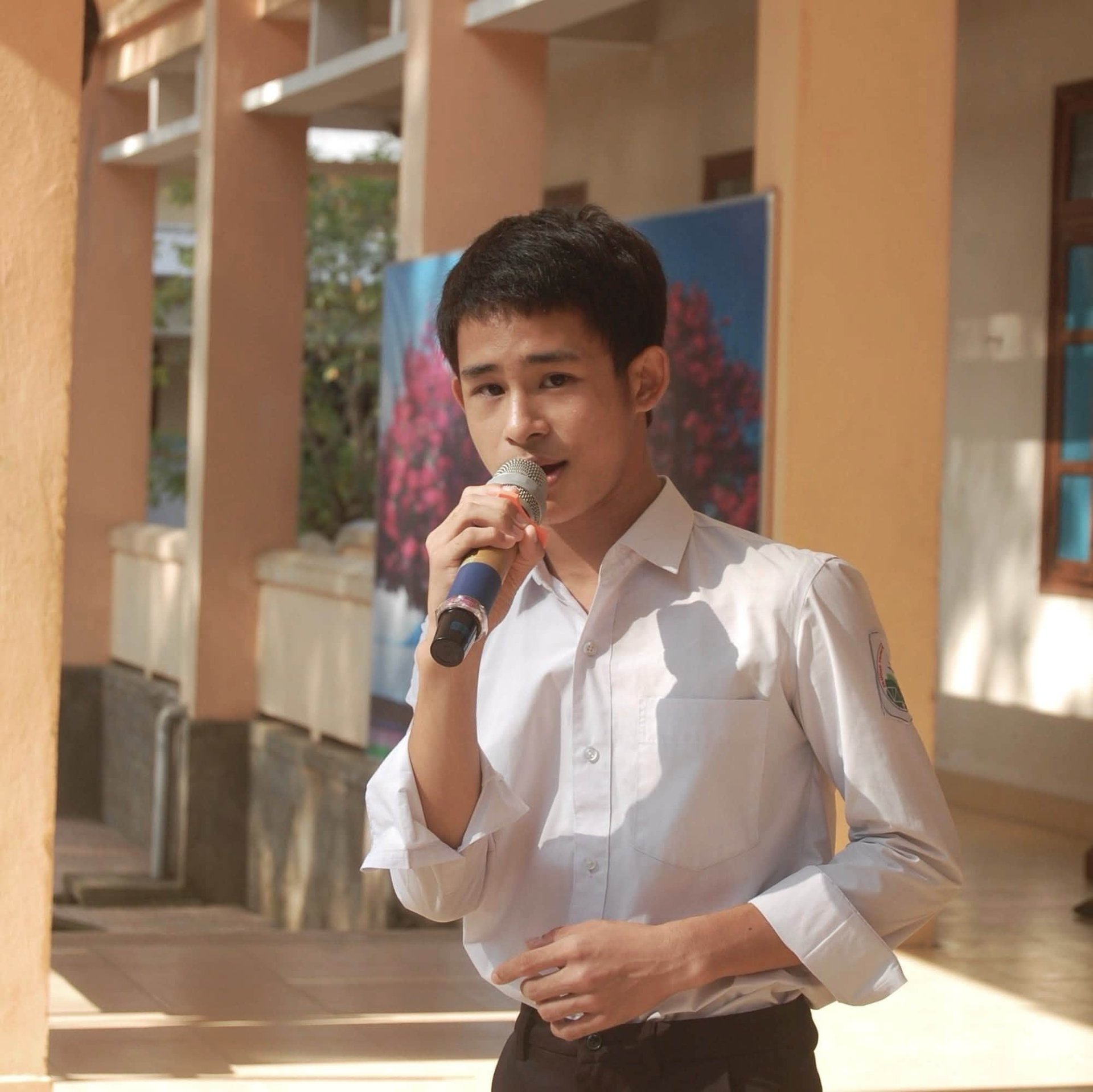 08-1791446835-nam-dien-vien-trai-buon-nguoi-duoc-vinh-danh-tro-thanh-uy-vien-trung-uong-hoi-lhtn-viet-nam