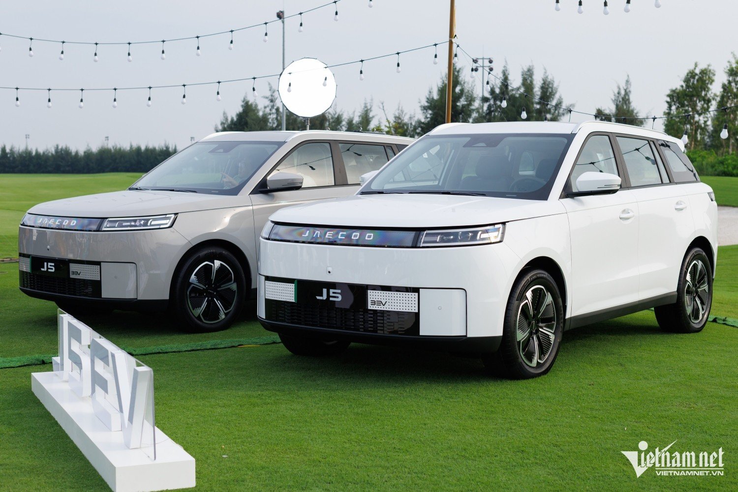 W-Jaecoo J5 BEV.jpg