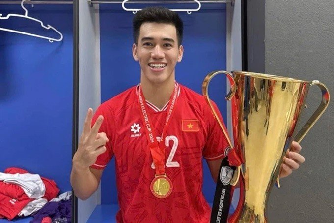 Tiến Linh được xem là lựa chọn đáng tin cậy để có thể thay Xuân Son, Đình Bắc gánh vác hàng công của ĐT Việt Nam trong thời gian tới