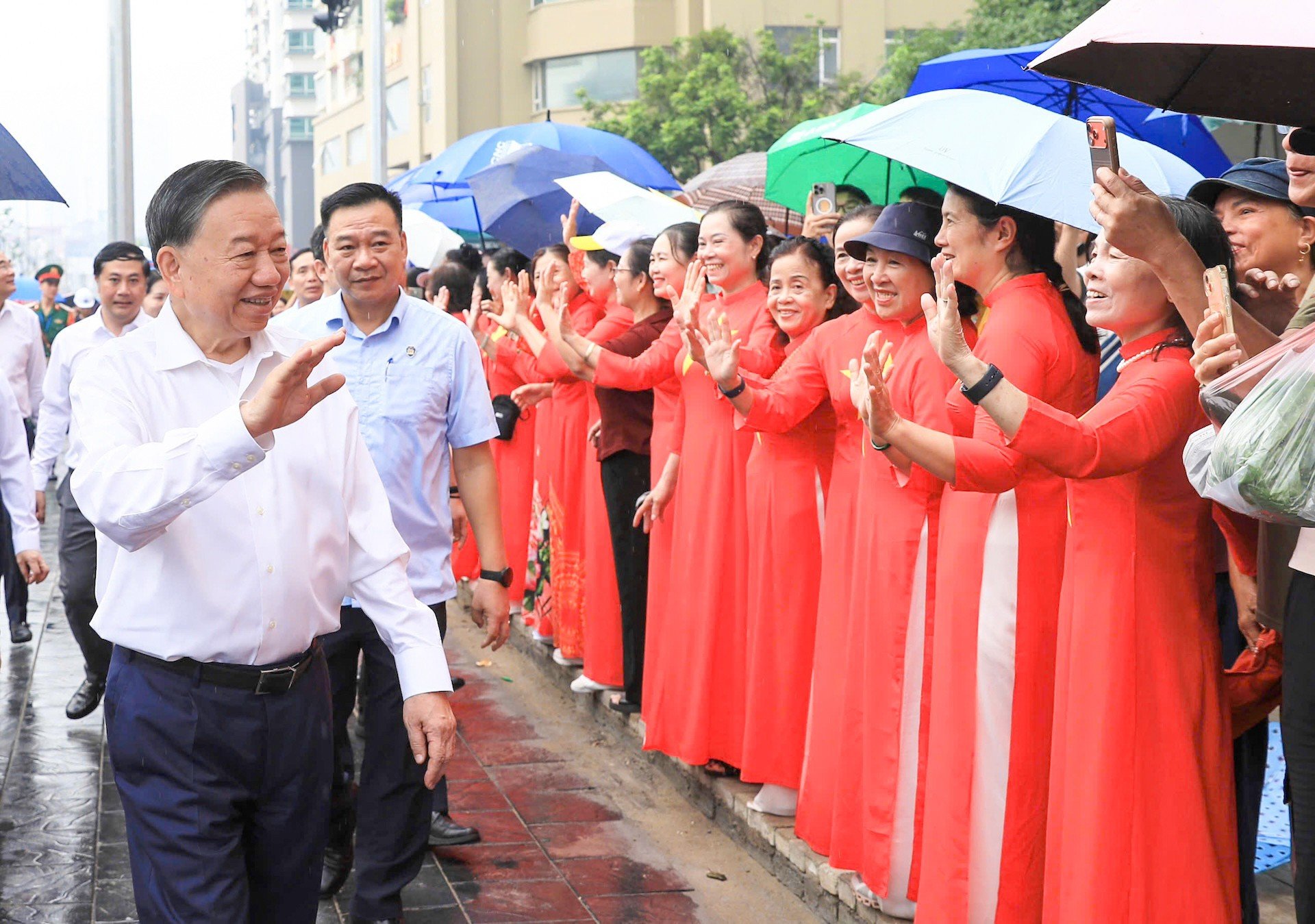 Tổng Bí thư, Chủ tịch nước Tô Lâm kiểm tra tiến độ công trình giao thông trọng điểm ở Hà Nội
