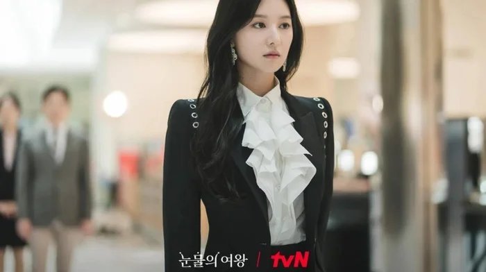 12-1791775521-man-tai-xuat-ruc-ro-cua-nu-hoang-nuoc-mat-kim-ji-won-doctor-x-lap-ky-luc-rating-nam-2026