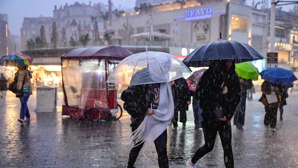 15-1792057006-istanbul-ngap-lut-lich-su-thieu-nien-14-tuoi-tu-vong-vi-dien-giat