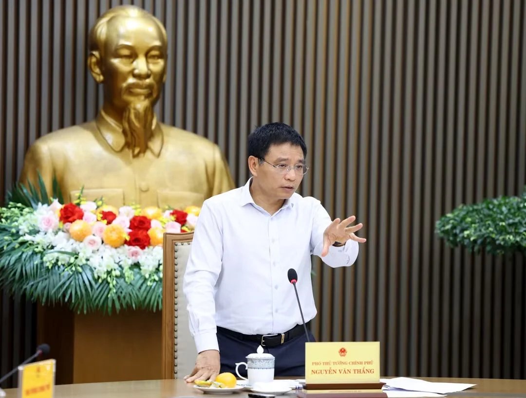 17-1792208730-pho-thu-tuong-yeu-cau-giam-lai-suat-cho-vay-15-2-siet-kiem-soat-ngan-hang