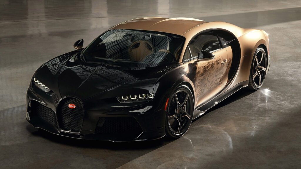 19-1792393319-bugatti-chiron-gap-nan-tai-my-banh-xe-lech-khoi-vi-tri-nguy-co-ton-bon-tien-sua-chua