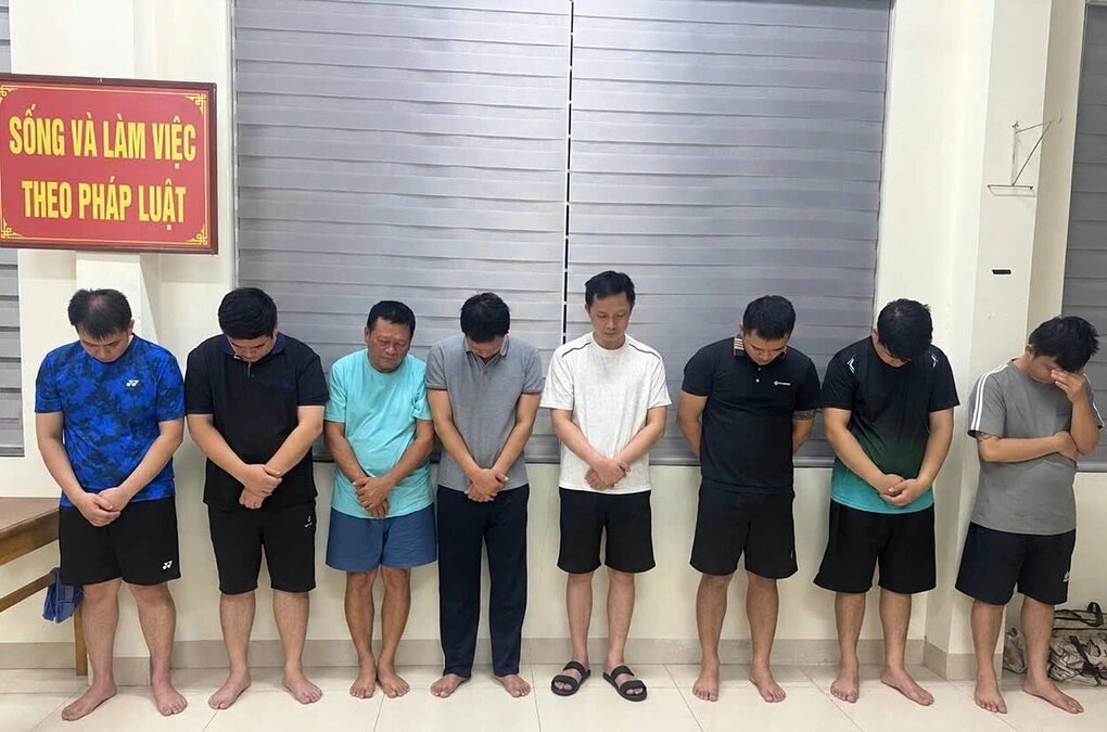 23-1792756493-pha-duong-day-ban-gan-1500-van-bang-gia-hai-can-bo-dai-hoc-ngoai-thuong-bi-khoi-to