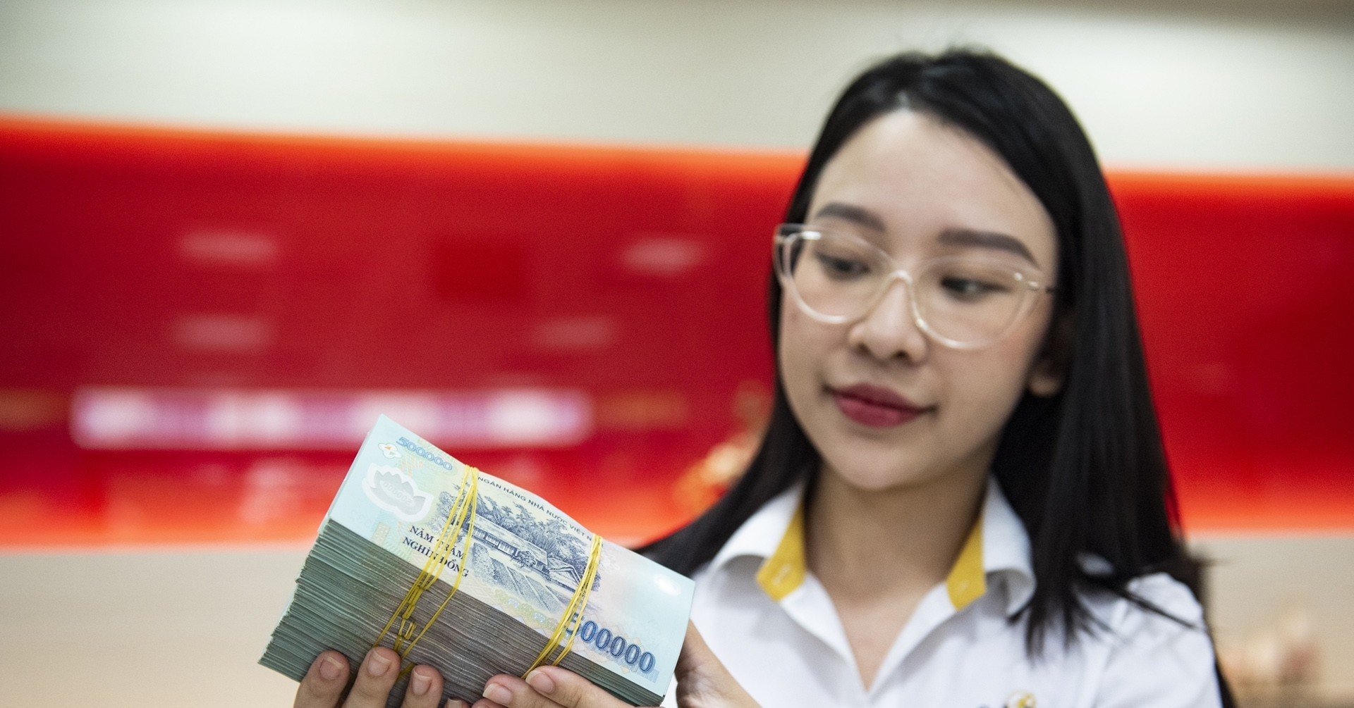 24-1792831384-lai-suat-huy-dong-len-toi-82nam-cho-vay-binh-quan-gan-11