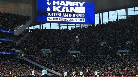 Vào ngày 5/2/2023, Kane trở thành cầu thủ ghi bàn nhiều nhất mọi thời đại của Spurs, vượt qua kỷ lục cũ 266 bàn thắng của Jimmy Greaves