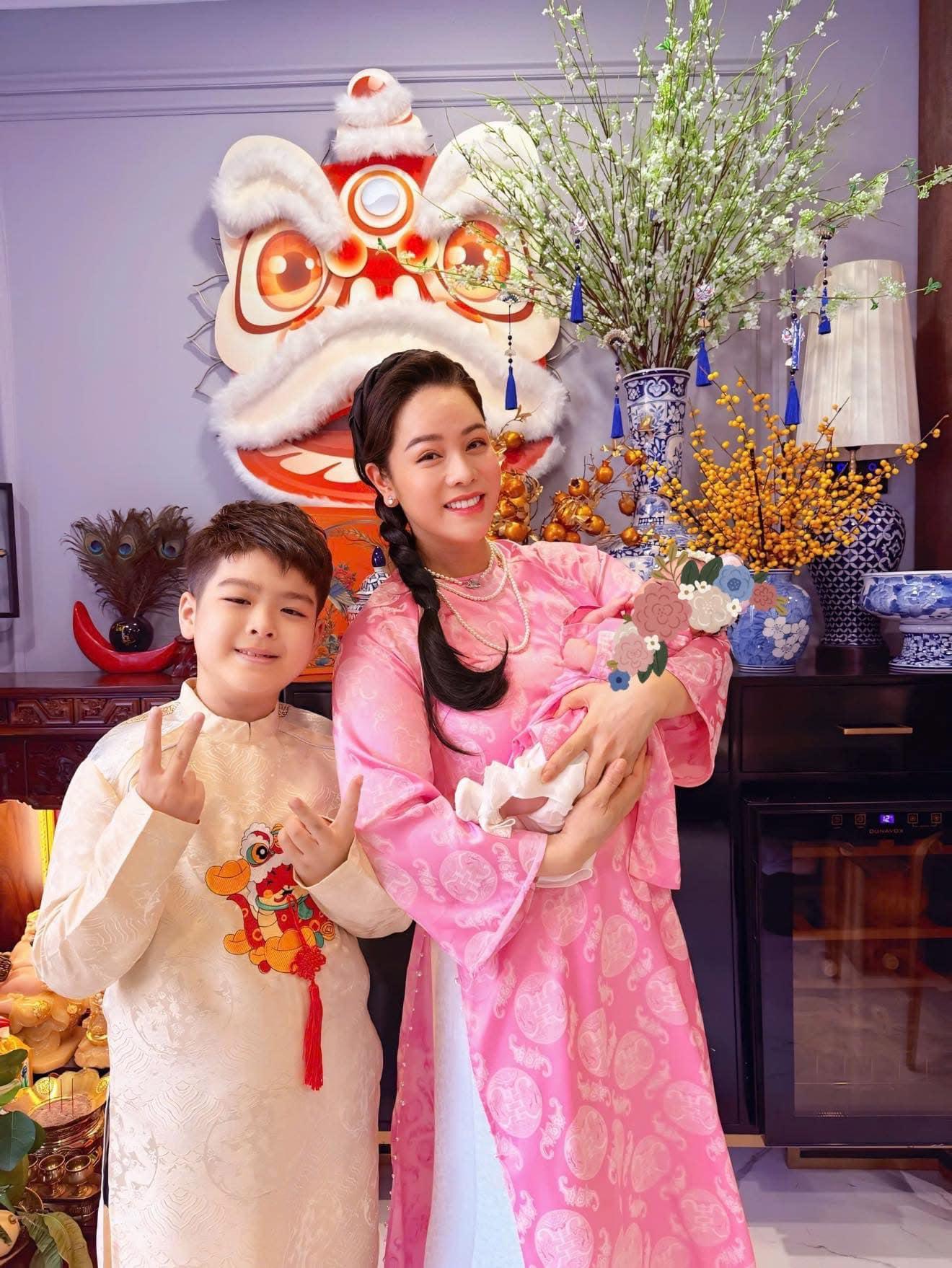 31-1793429418-my-nhan-goc-thanh-hoa-vuot-kho-thanh-chu-tich-nhan-huy-chuong-vang-kich-noi-lan-dau-tien-trong-su-nghiep