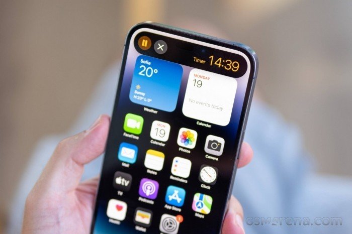 Đây là iPhone Pro Max rẻ nhất Việt Nam có khung thép màn Dynamic Island ...