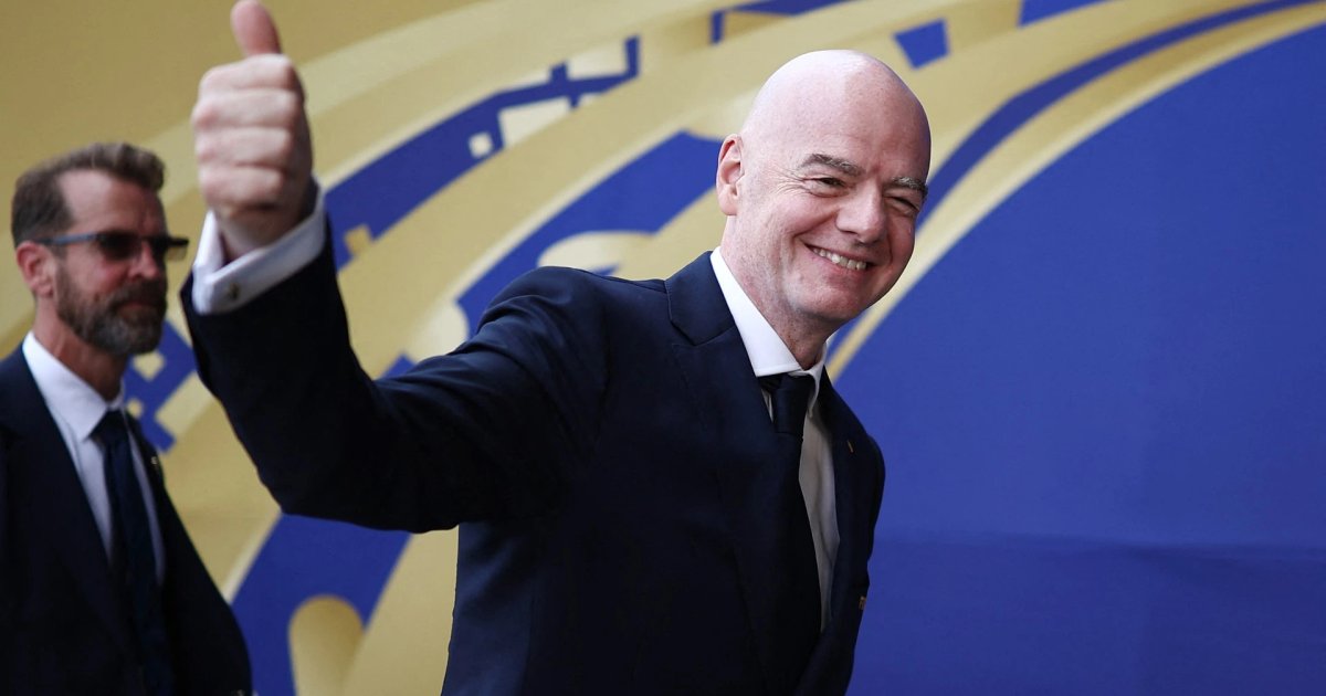 Infantino đối mặt khủng hoảng lớn nhất nhiệm kỳ, nguy cơ mất ghế