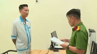 Clip: Khởi tố, bắt tạm giam Huấn "Hoa Hồng" cùng vợ và 3 đồng phạm
