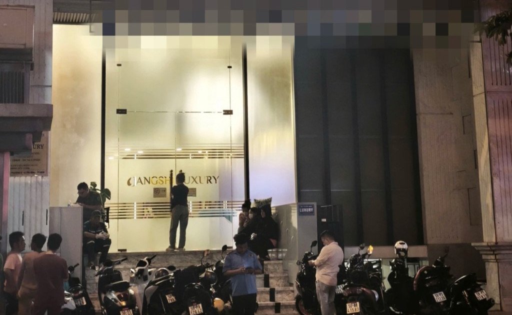 Nam thanh niên 24 tuổi tử vong tại phòng khám thẩm mỹ ở TP.HCM