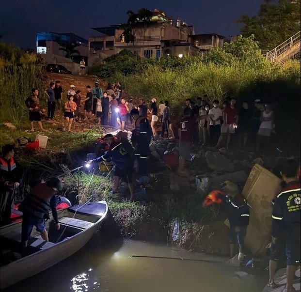 Không có phép màu xảy ra, đã tìm thấy thi thể nữ sinh 2010 làm điều dại dột tại sông Cầu