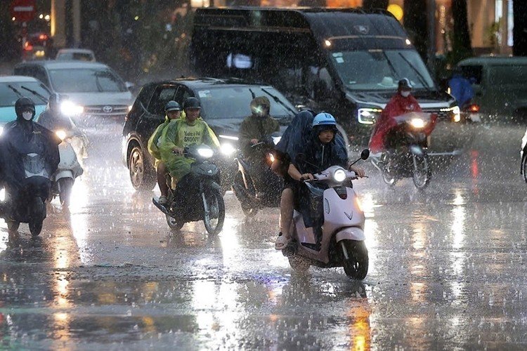 Cảnh báo mưa rất lớn diện rộng từ Thanh Hóa tới Đà Nẵng