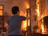 Cơn ngáo đá kinh hoàng: Bố nhốt con gái vào phòng rồi châm lửa đốt nhà