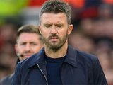 Carrick trả giá vì quyết định khó hiểu, fan MU yêu cầu "ngừng thử nghiệm"