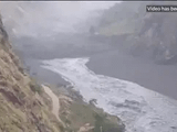 Lũ quét dữ dội ở Nepal, hàng loạt nhà cửa và cầu đường bị cuốn trôi