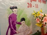 Ban phụ huynh bình chọn quà 20/10 cho cô giáo, một bà mẹ thẳng thắn: “Bớt bày vẽ lại, màu mè quá cũng không tốt!”
