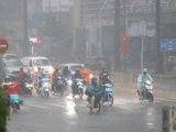 Nhiễu động gió Đông gây mưa lớn dồn dập, sấm sét diện rộng tại TP.HCM và Nam Bộ đến cuối tuần