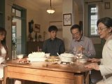 Bắt gặp bố chồng thân mật với phụ nữ lạ, tôi chết lặng khi nhận phong bì 20 triệu và lời đề nghị khó xử