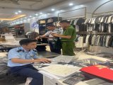 Thanh Hóa: Xử phạt 2 cơ sở vi phạm thương mại điện tử, kinh doanh hàng giả Versace, Gucci