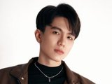 Nam sinh Ngoại thương từng "đứng hình" trên sân khấu giành danh hiệu Nam vương