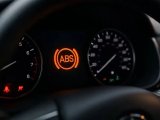 Đèn ABS báo lỗi, ô tô có thể không đạt đăng kiểm theo đề xuất mới