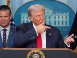 Mỹ có thể tấn công Iran trong 96 giờ nếu ông Trump "gật đầu"