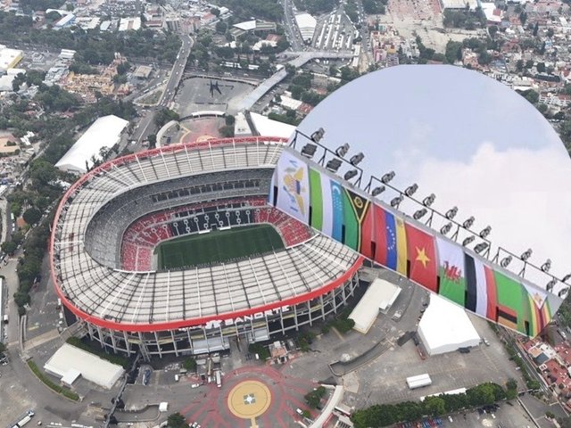 Quốc kỳ Việt Nam tung bay giữa lòng "thánh đường" Azteca trước giờ khai màn World Cup 2026