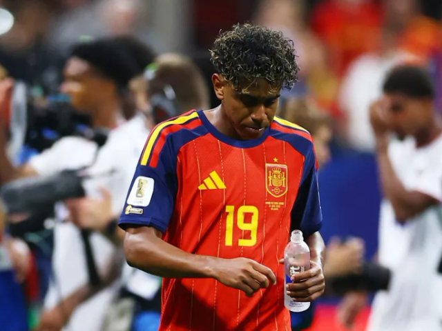 HLV Tây Ban Nha nói gì sau trận hòa "thảm họa" với Cape Verde?